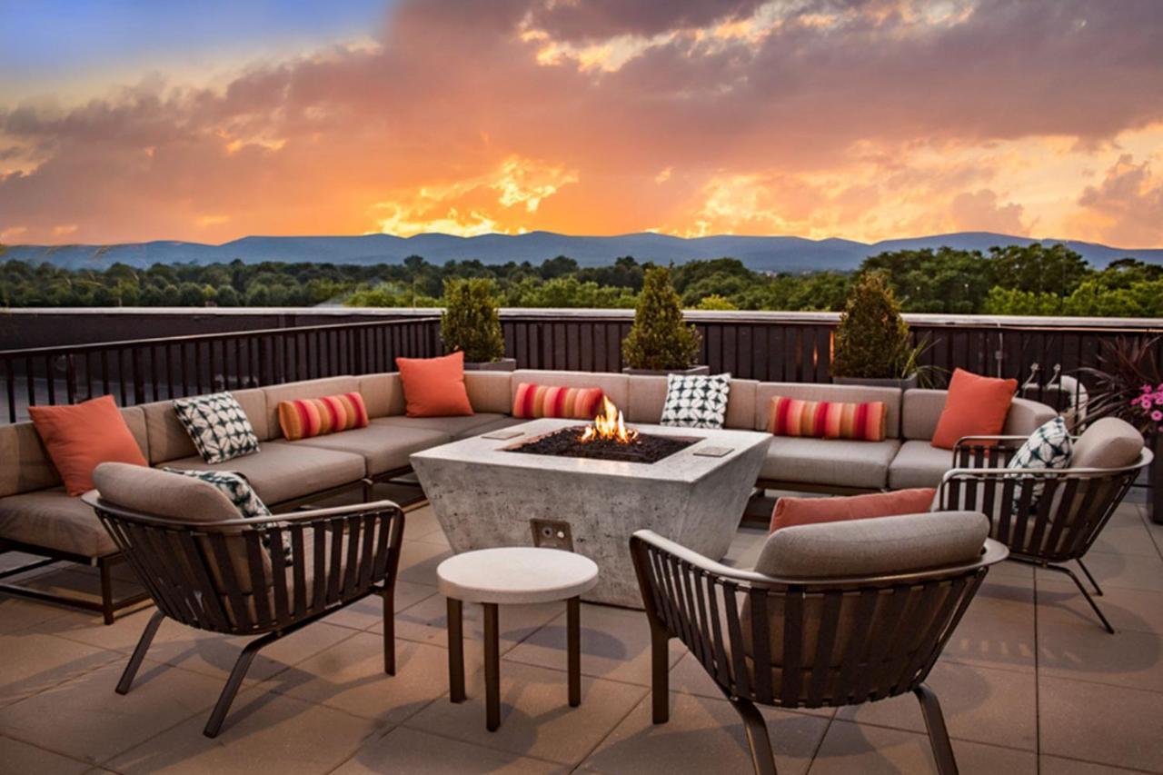 Springhill Suites By Marriott Frederick Exterior foto