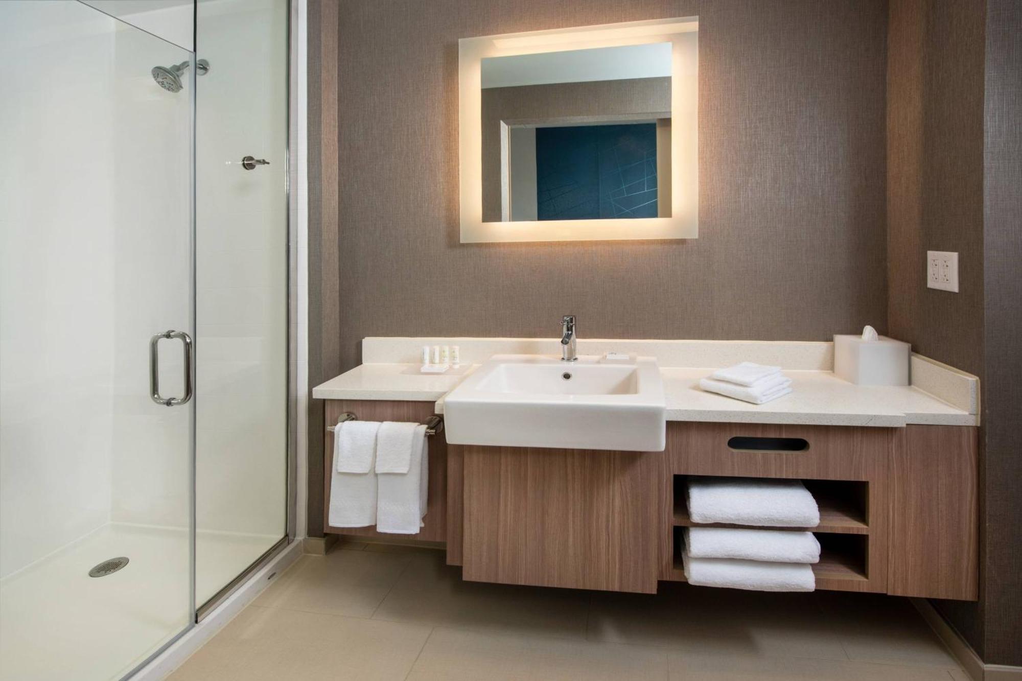 Springhill Suites By Marriott Frederick Exterior foto